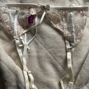 Agent Provocateur L'Agent Women's Lusina Suspender Ivory